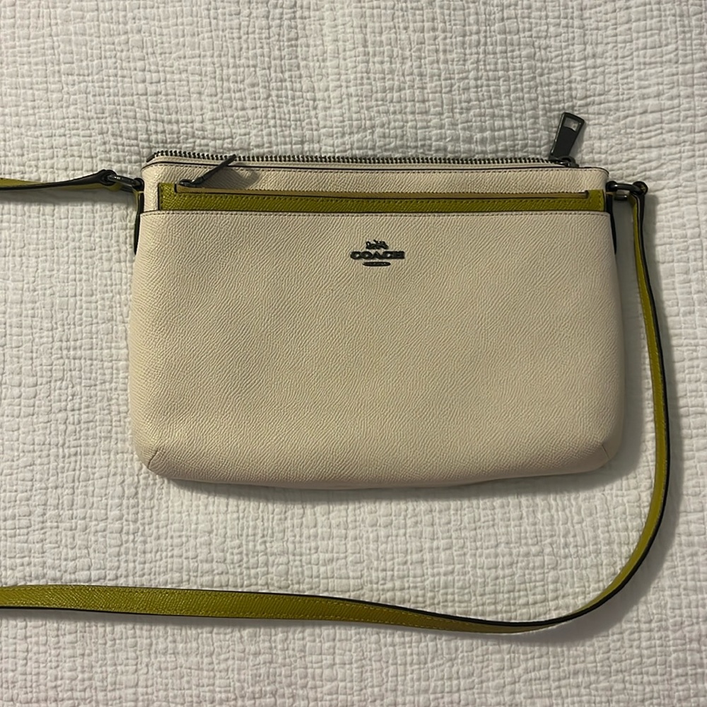 Crossbody bag